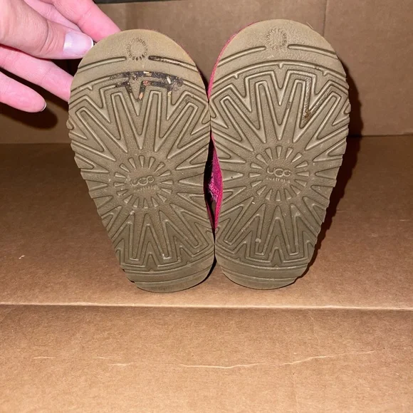 UGG 7C Hot Pink Bailey Bow II Boot Sheepskin - Picture 8 of 11